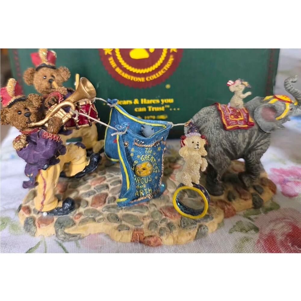 Boyds Bears Bearstone Collection Circus Parade Figurine